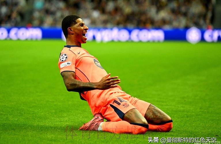 与皇马的转会传闻?戴维斯:等美洲杯结束后再说 与皇马的转会传闻?戴维斯:等美洲杯结束后再说